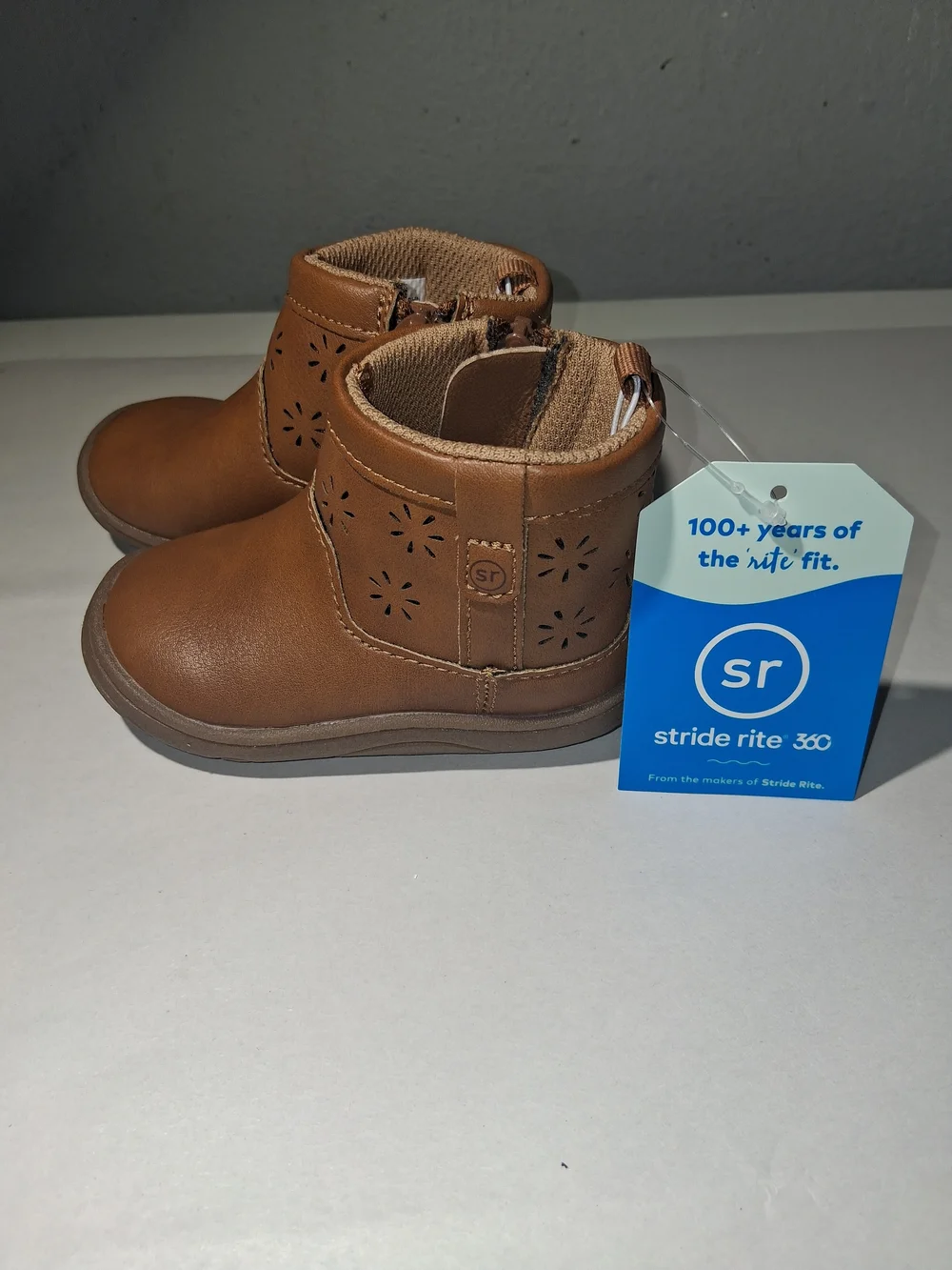 Stride Rite tan brown